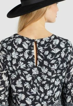 Khujo Mini-robes Robe Granata Femme Noir -Magasin de vêtements Khujo pas cher 75b47da2e6bb53d13a05d92986a29761