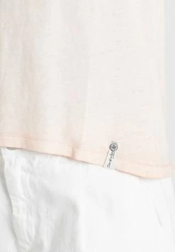 Khujo T-shirts T-shirt Matama Femme Poudre -Magasin de vêtements Khujo pas cher 8f00e6b7fcd9b0c8dfce4b0167c680df