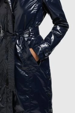 Khujo Manteaux De Pluie Manteau Mi-saison Alecia Femme Bleu Nuit -Magasin de vêtements Khujo pas cher a9b2f702bfd51ce6f19a303a2b19667f