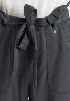 Khujo Shorts Loosefit Pantalon Poppy Femme Gris Foncé -Magasin de vêtements Khujo pas cher b254aec486b65db48ecd20561992dc47