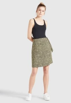 Khujo Mini-jupes Jupe Armata Femme Noir -Magasin de vêtements Khujo pas cher c2eca8f04573f0291edeec861d309a29