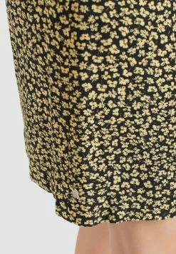 Khujo Mini-jupes Jupe Armata Femme Noir -Magasin de vêtements Khujo pas cher cf16fcb80321f5de481ff84e8ae0570c